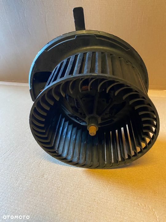 WENTYLATOR DMUCHAWY NAGRZEWNICY VW PASSAT B6 VW GOLF V SEAT LEON II 2 3C0907521B 2005- - 4