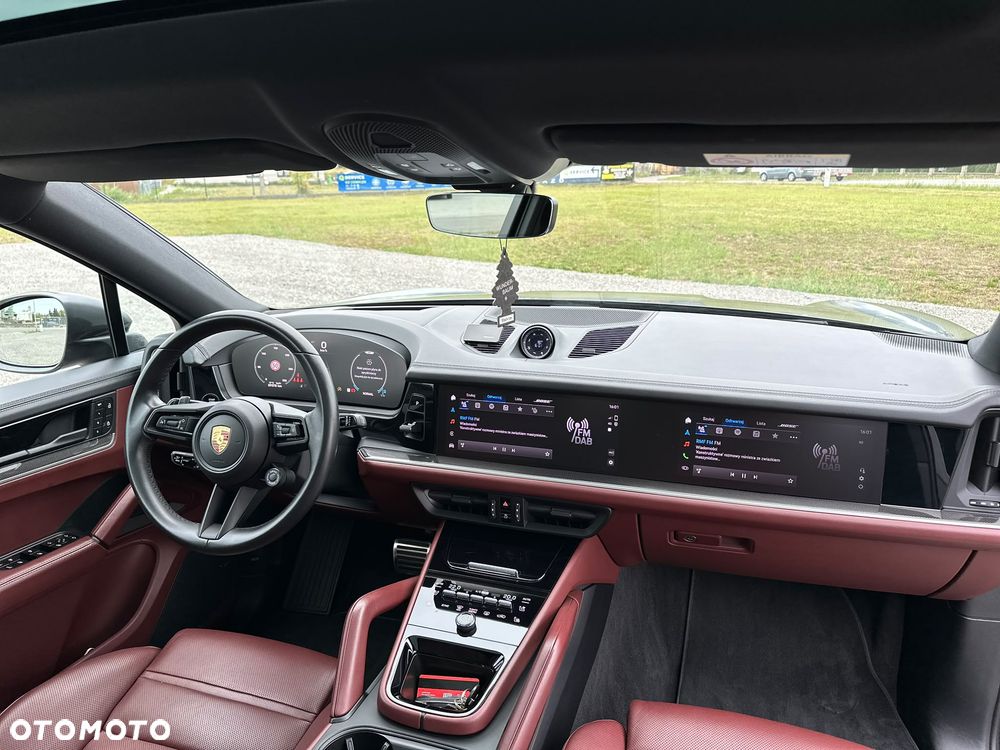 Porsche Cayenne S - 8