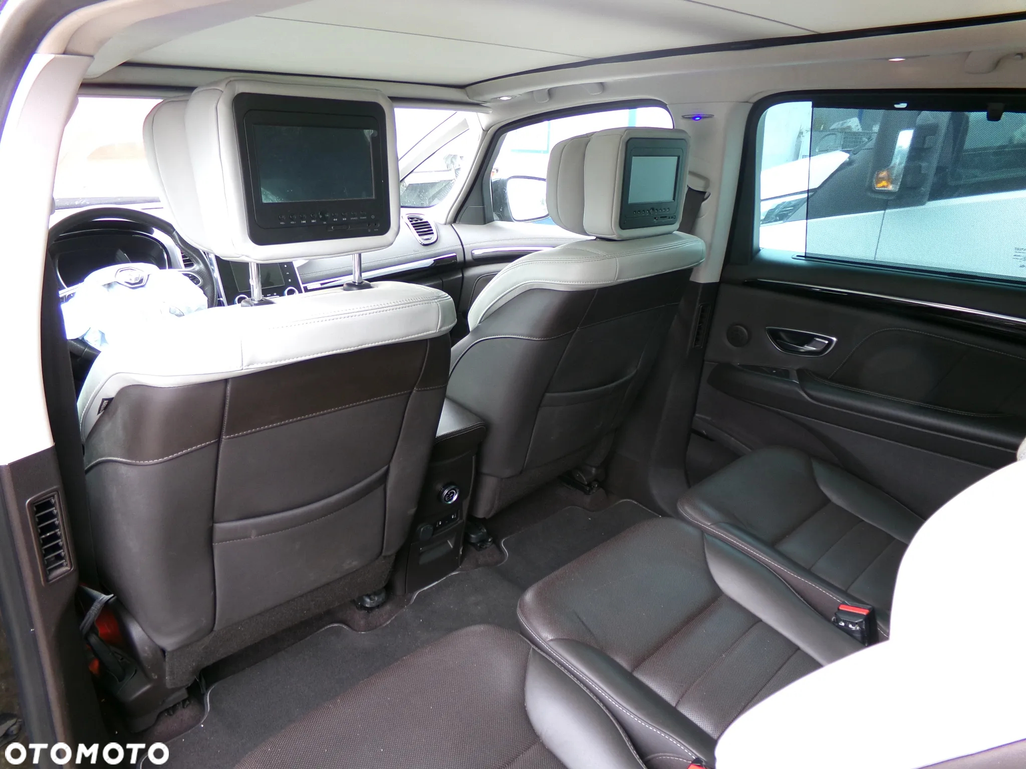 Renault Espace 1.6 dCi Energy Initiale Paris EDC 7os - 11