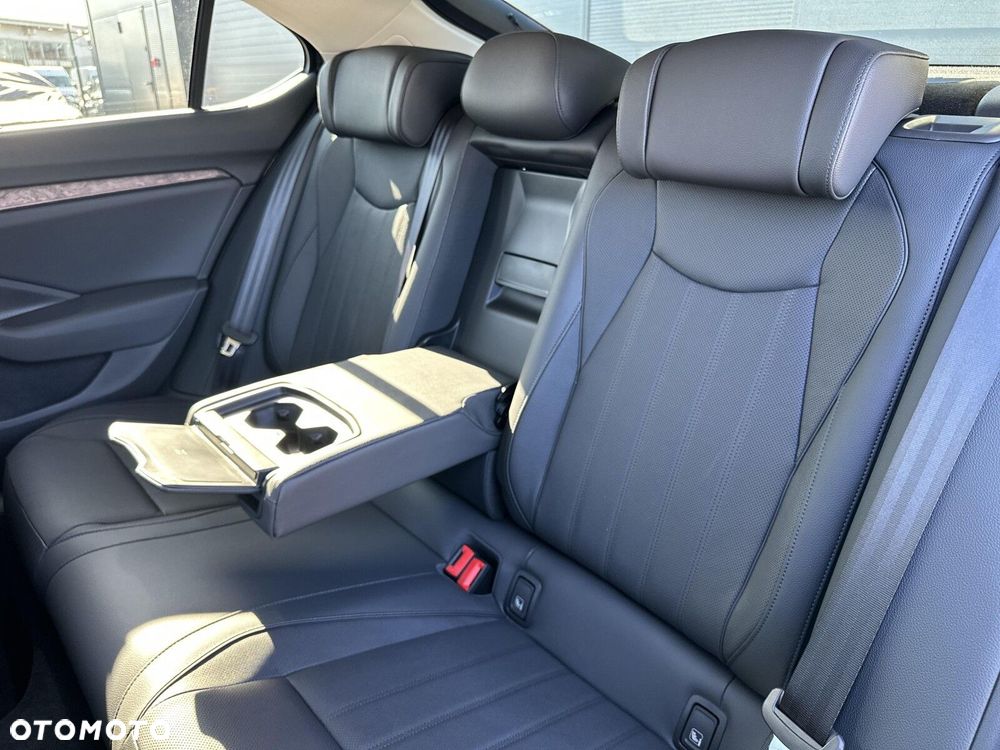 Skoda Superb 2.0 TSI 4x4 L&K DSG - 32