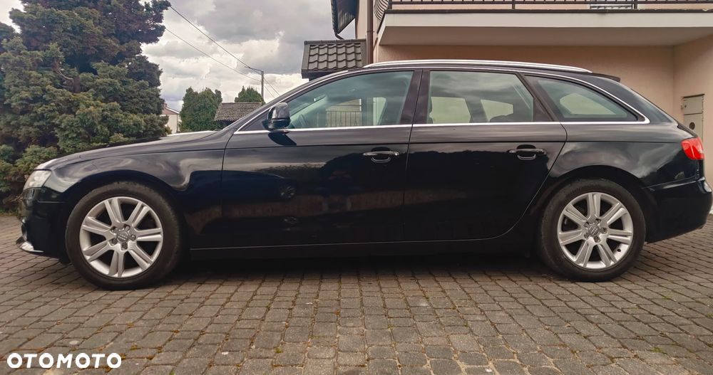 Audi A4 Avant 2.0 TDI DPF Ambition - 4