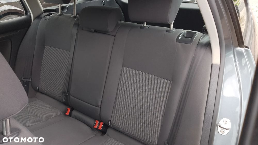 Volkswagen Golf Variant 1.6 Highline - 14