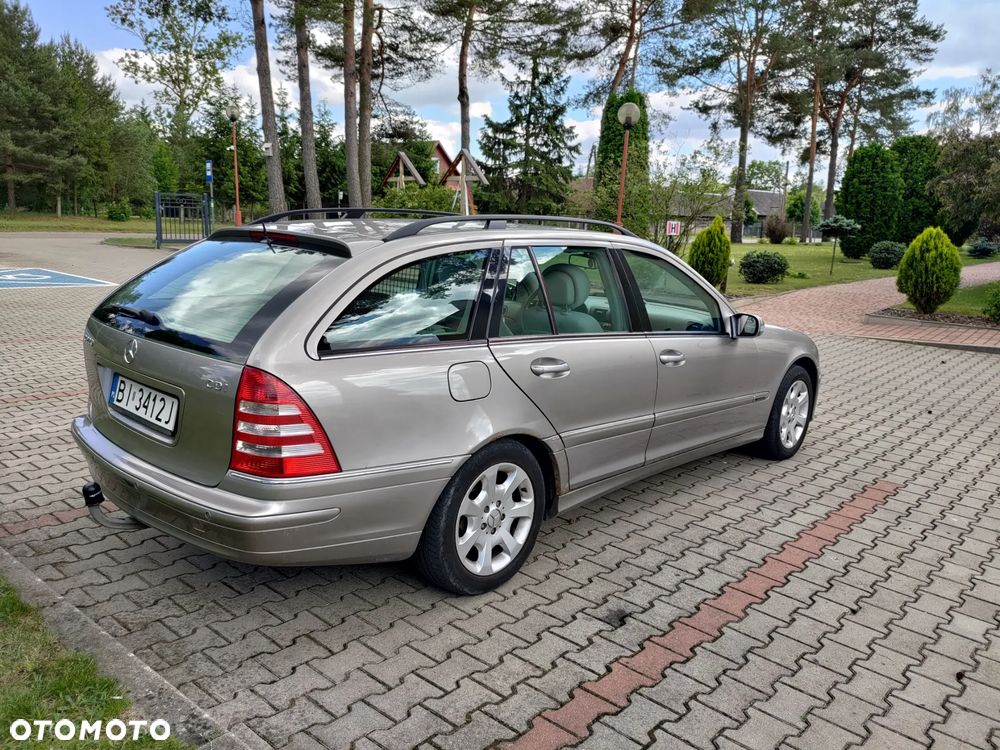 Mercedes-Benz Klasa C 220 T CDI Elegance - 10
