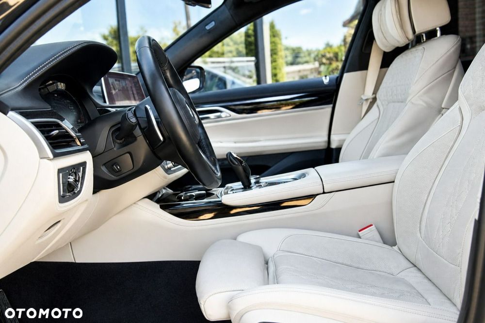 BMW Seria 7 - 17
