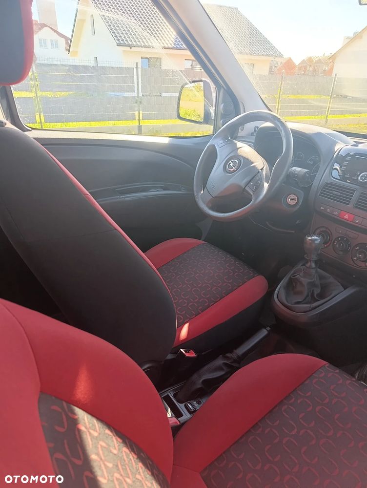 Opel Combo 1.6 CDTI Cosmo - 2