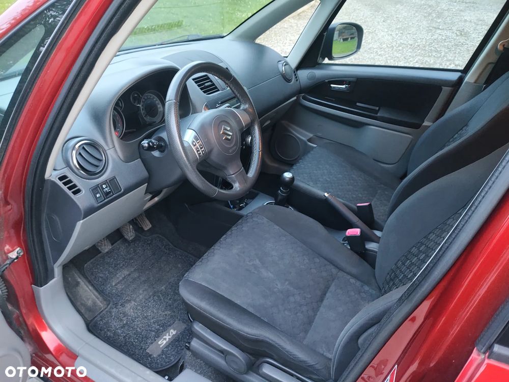 Suzuki SX4 1.6 Premium 4WD - 13