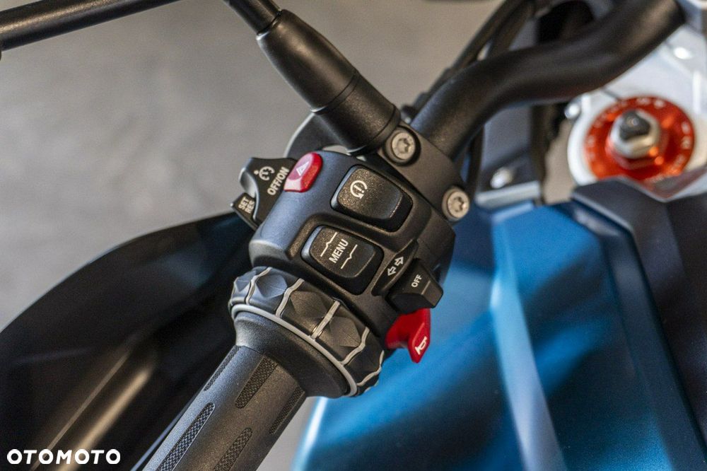 BMW GS - 12