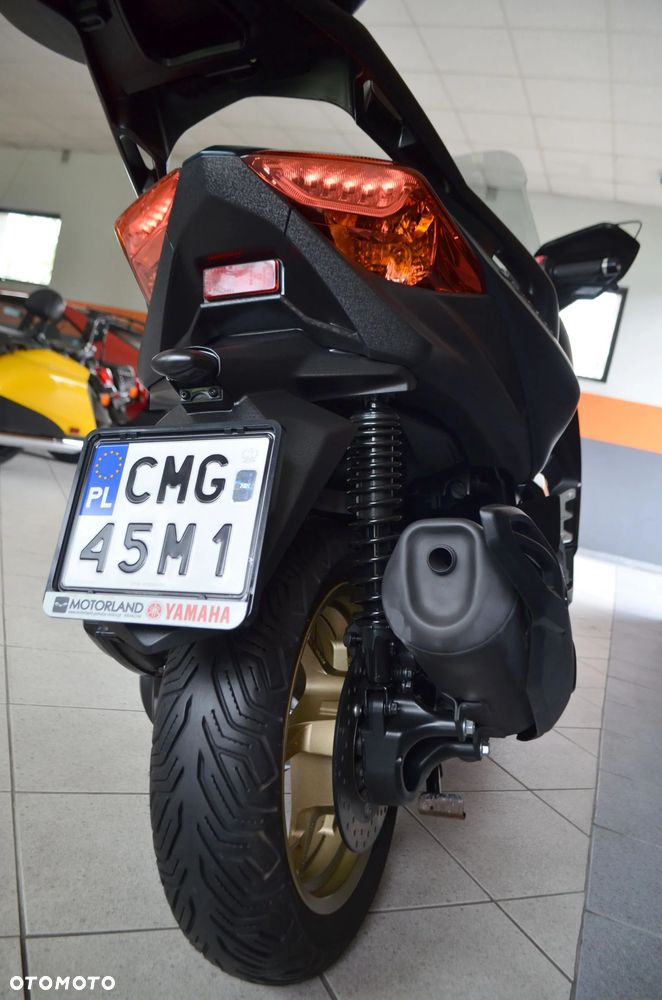 Yamaha X-max - 21