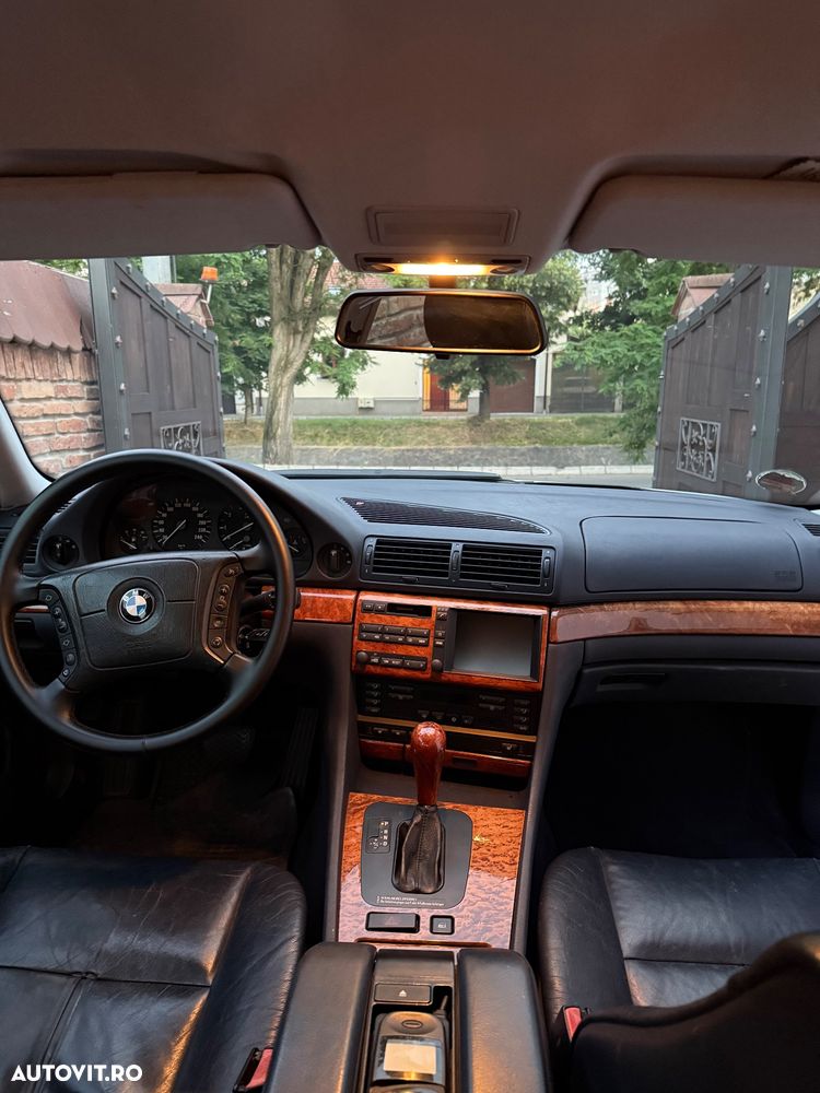 BMW Seria 7 - 13