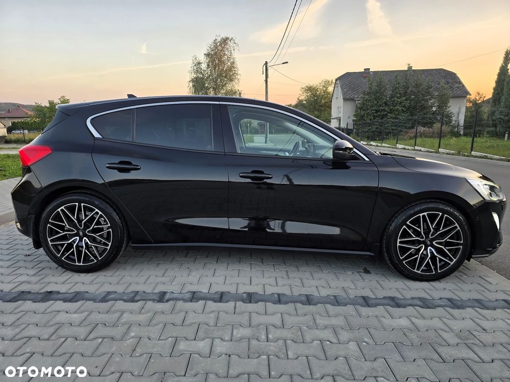Ford Focus 1.5 EcoBlue STart-Stopp-System TITANIUM - 9
