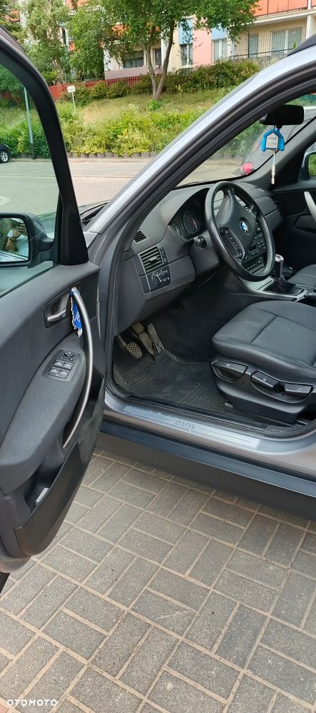 BMW X3 2.0d - 9