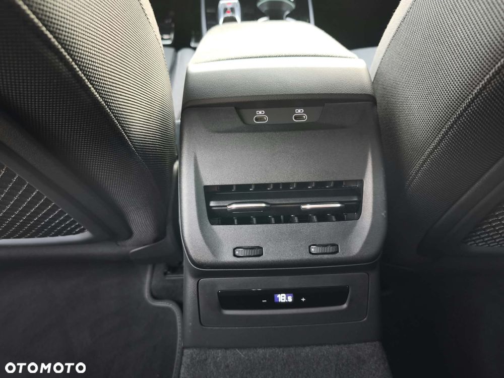 Audi A5 Avant TDI mHEV S tronic - 31