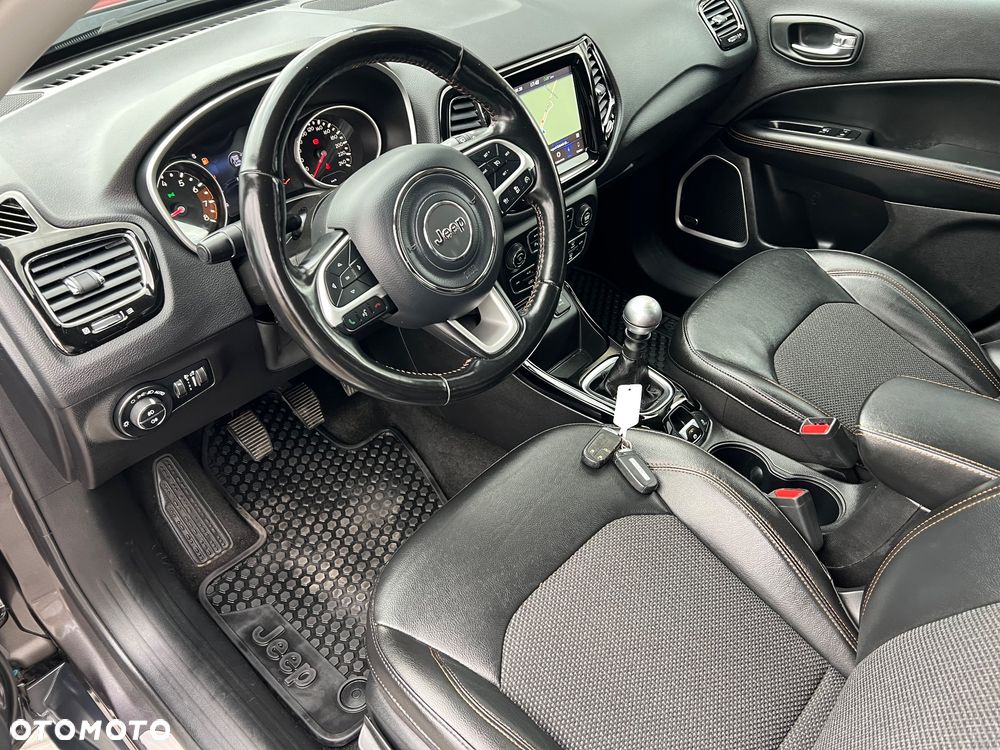 Jeep Compass 1.4 TMair Longitude FWD S&S - 17