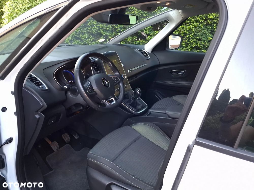 Renault Scenic - 5