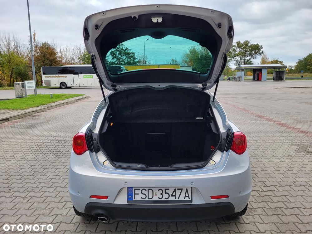 Alfa Romeo Giulietta 1.6 JTDM 16V TCT Super - 35