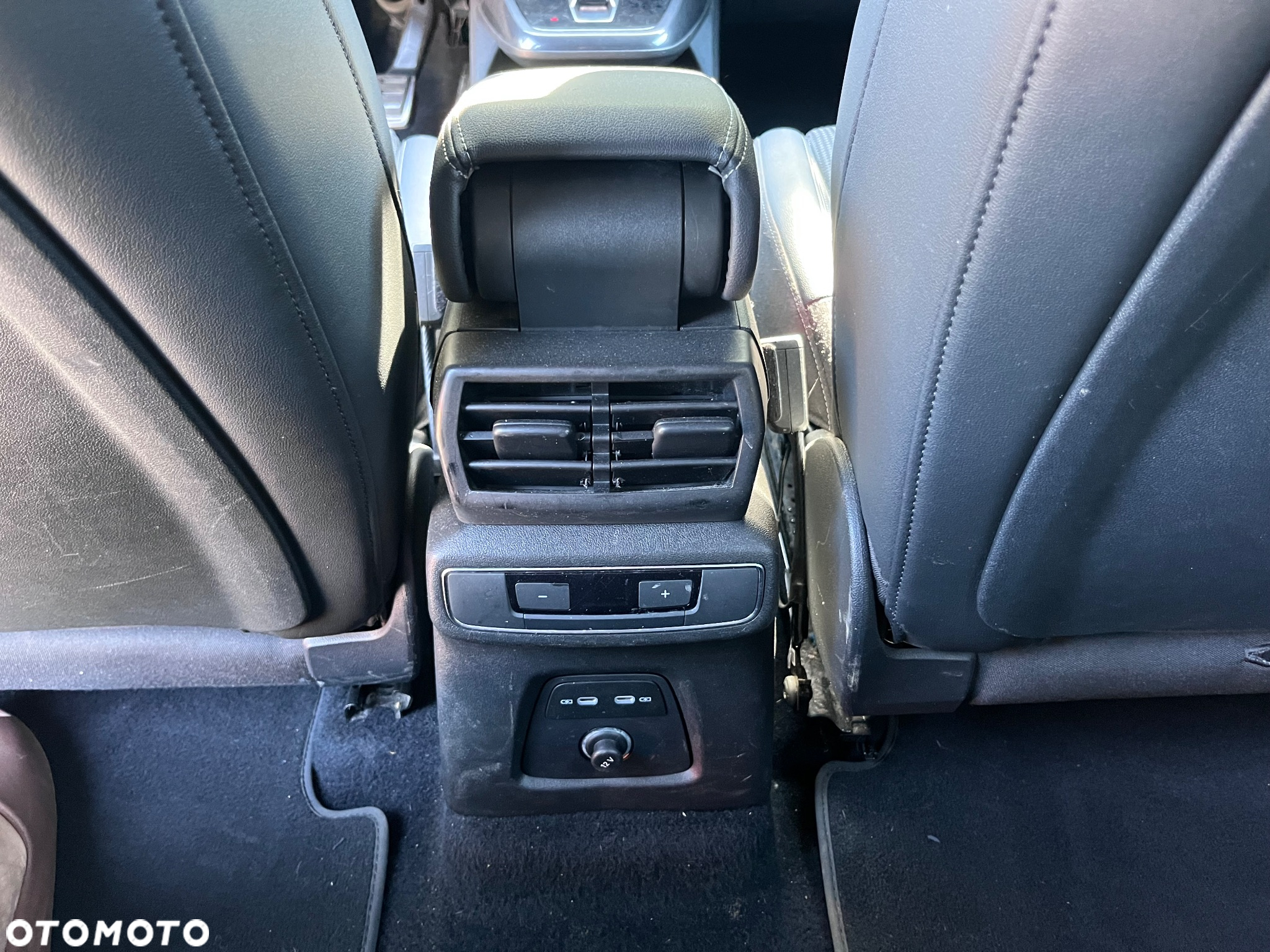 Audi Q4 e-tron 35 52kWh S Line - 36