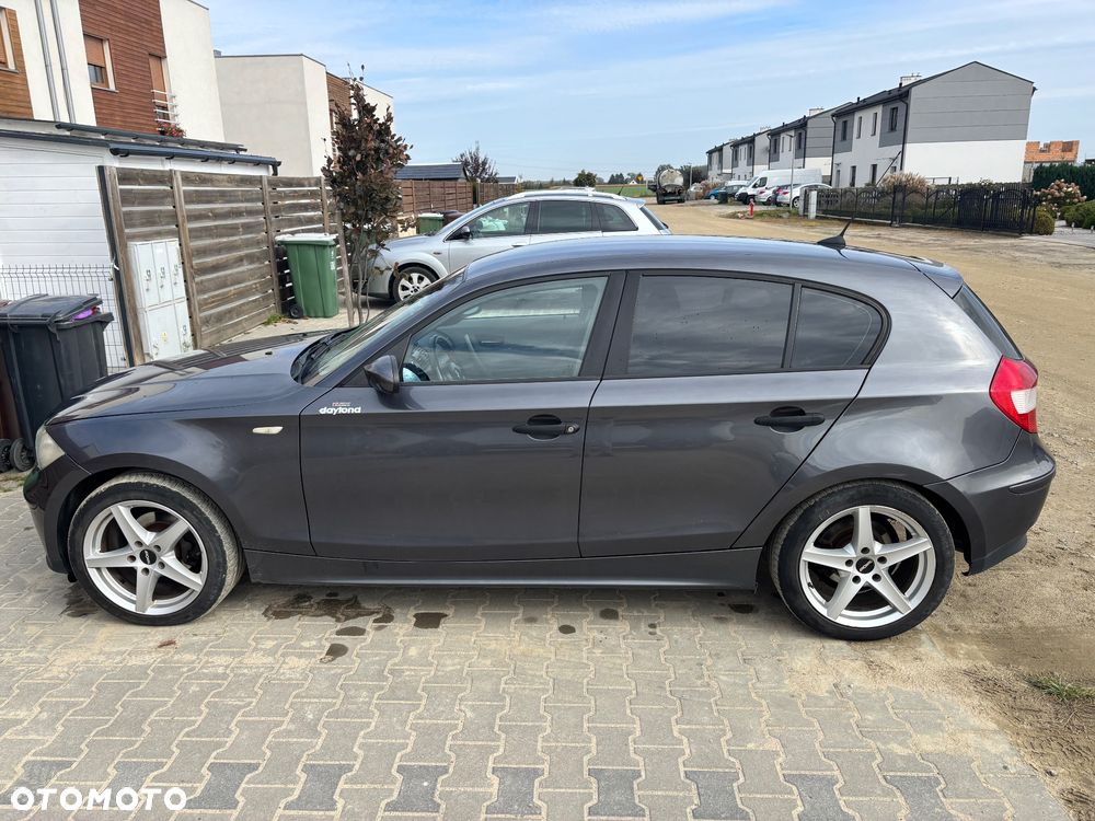 BMW 116I 2005 photo 2