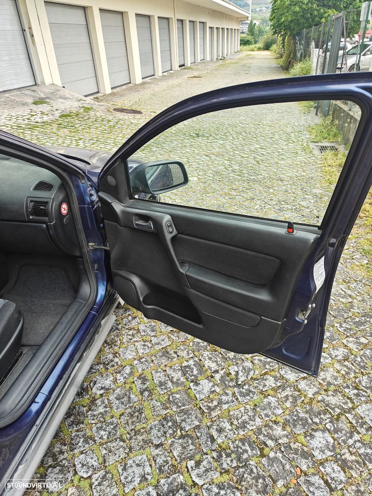 Opel Astra 1.4 Sport - 6