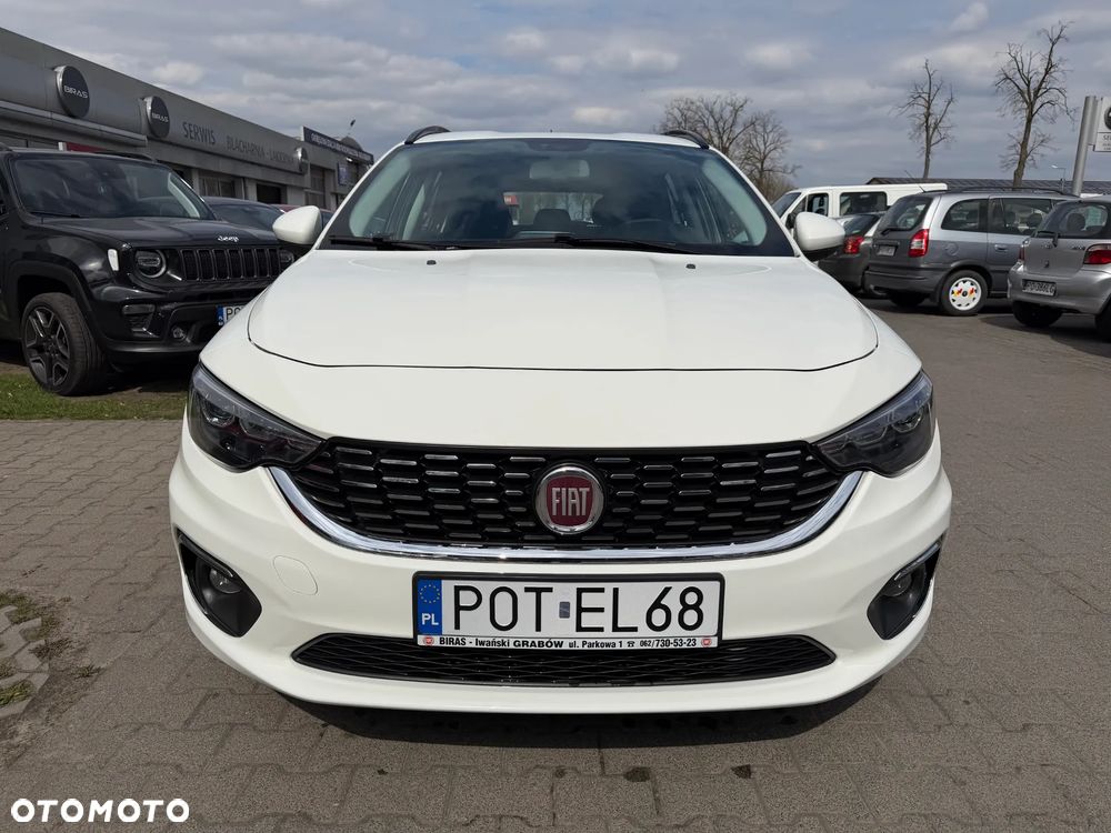 Fiat Tipo 1.6 MultiJet DCT Lounge - 2