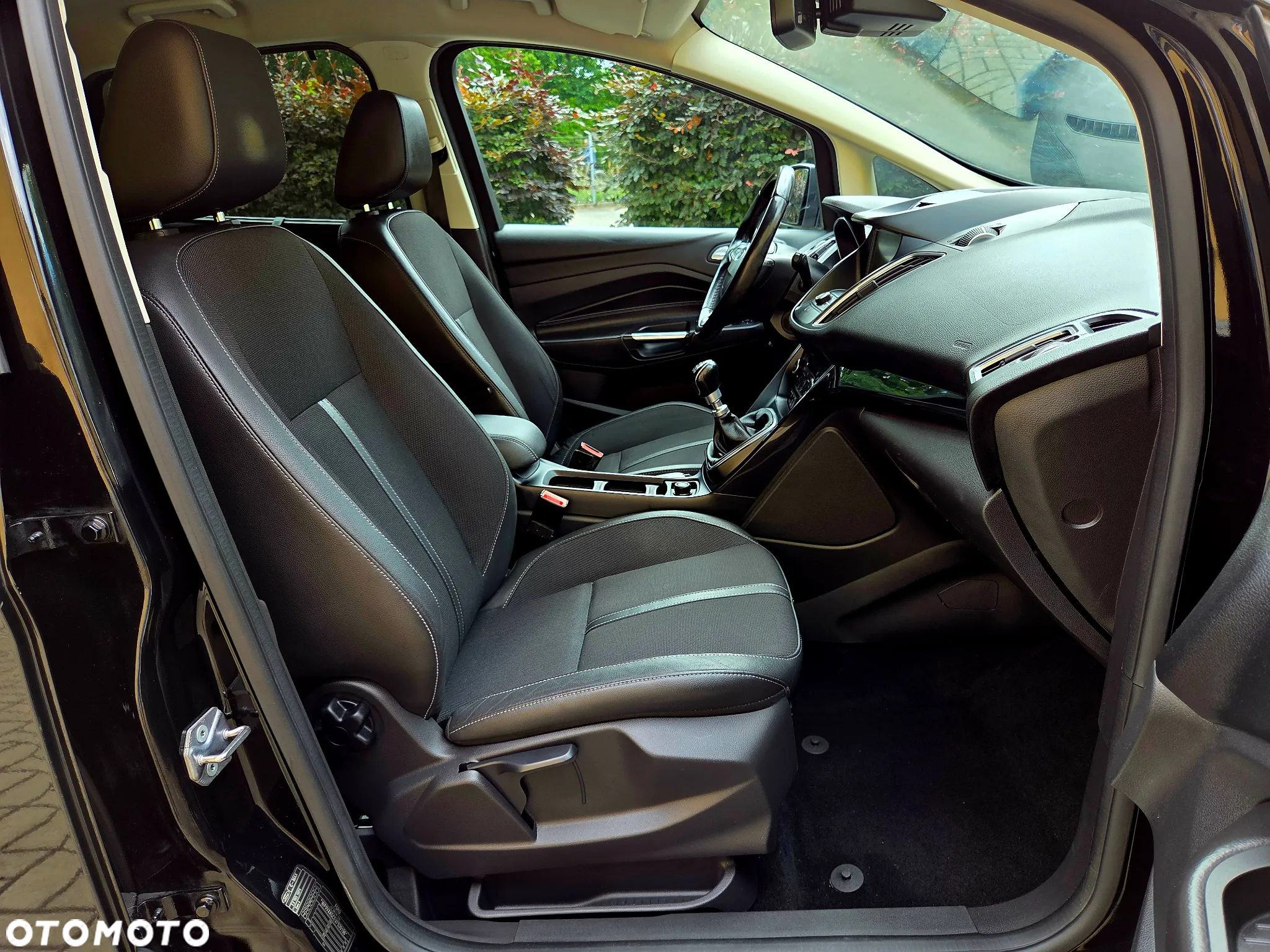 Ford C-MAX 2.0 TDCi Start-Stop-System Titanium - 14