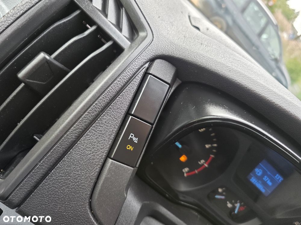 Ford Transit - 28
