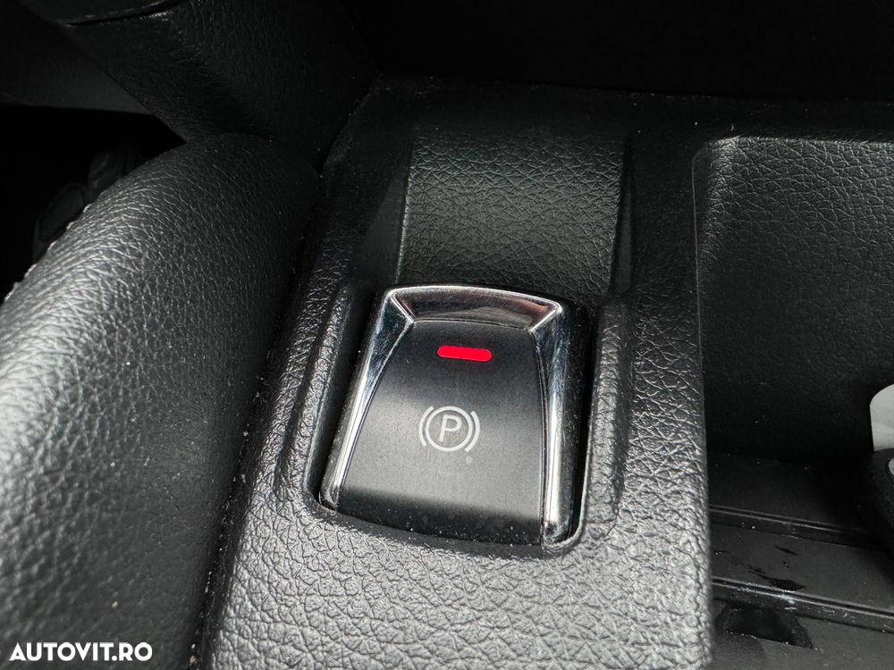 Nissan Qashqai 1.6 DCI TEKNA - 16