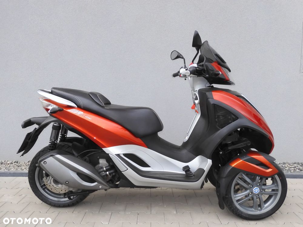 Piaggio MP-3 - 9