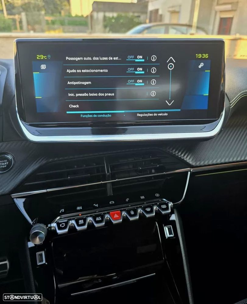 Peugeot e-2008 50 kWh Allure - 20