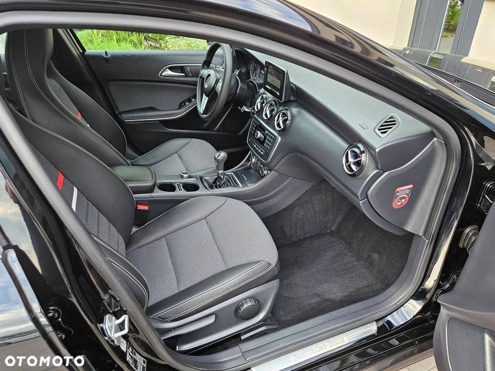 Mercedes-Benz Klasa A 180 (BlueEFFICIENCY) Style - 10