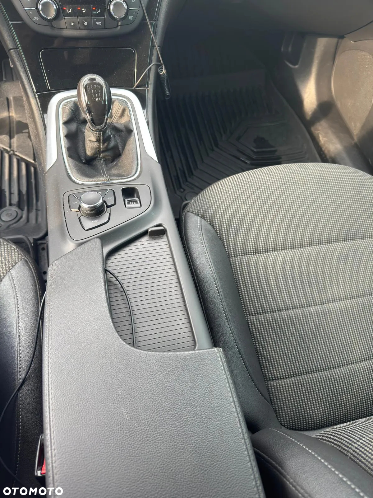 Opel Insignia 2.0 CDTI Cosmo - 13