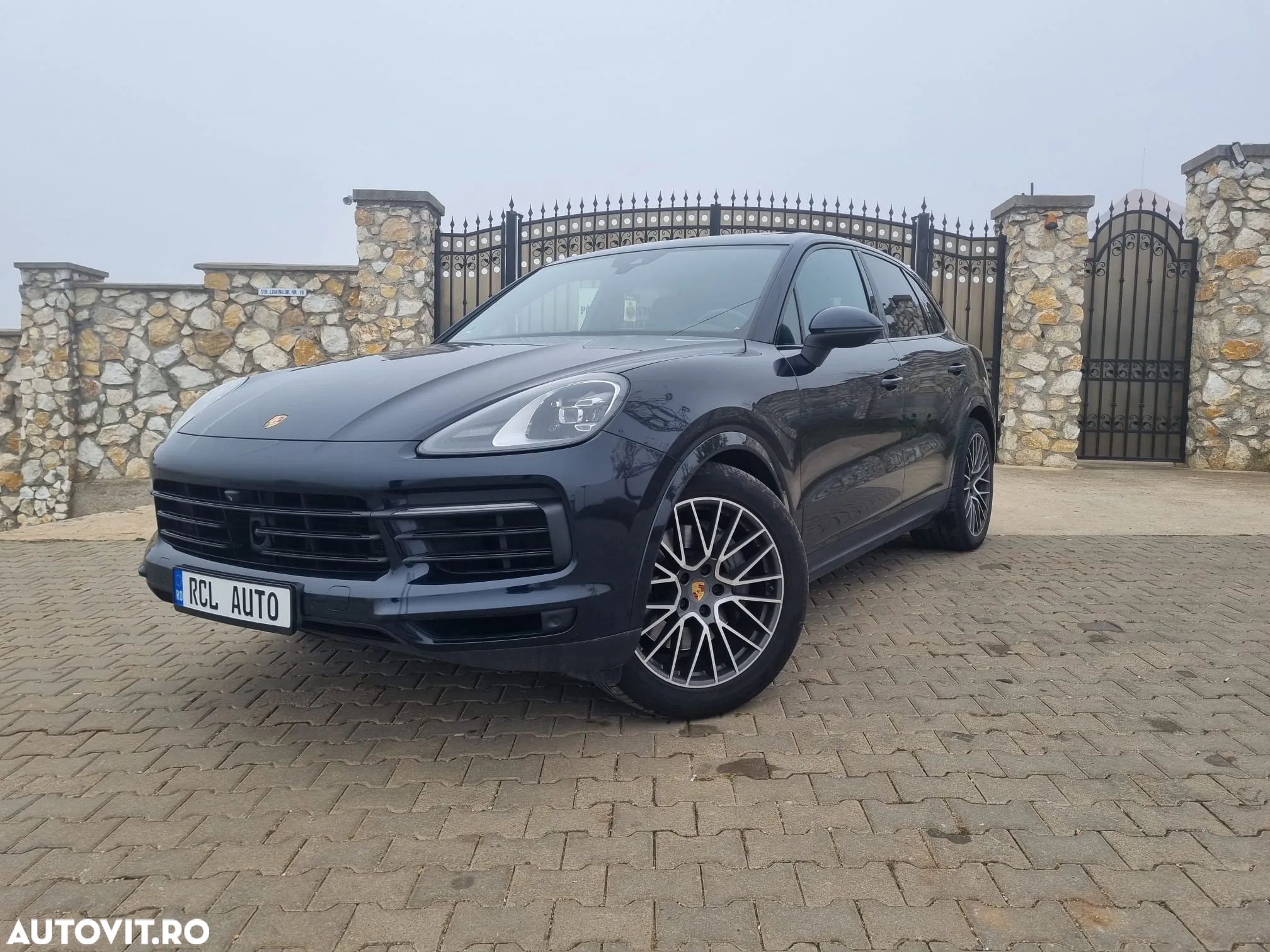Porsche Cayenne S Tiptronic S Platinum Edition - 1