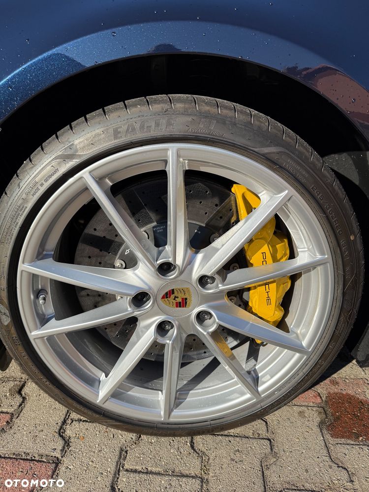 Porsche 911 - 4