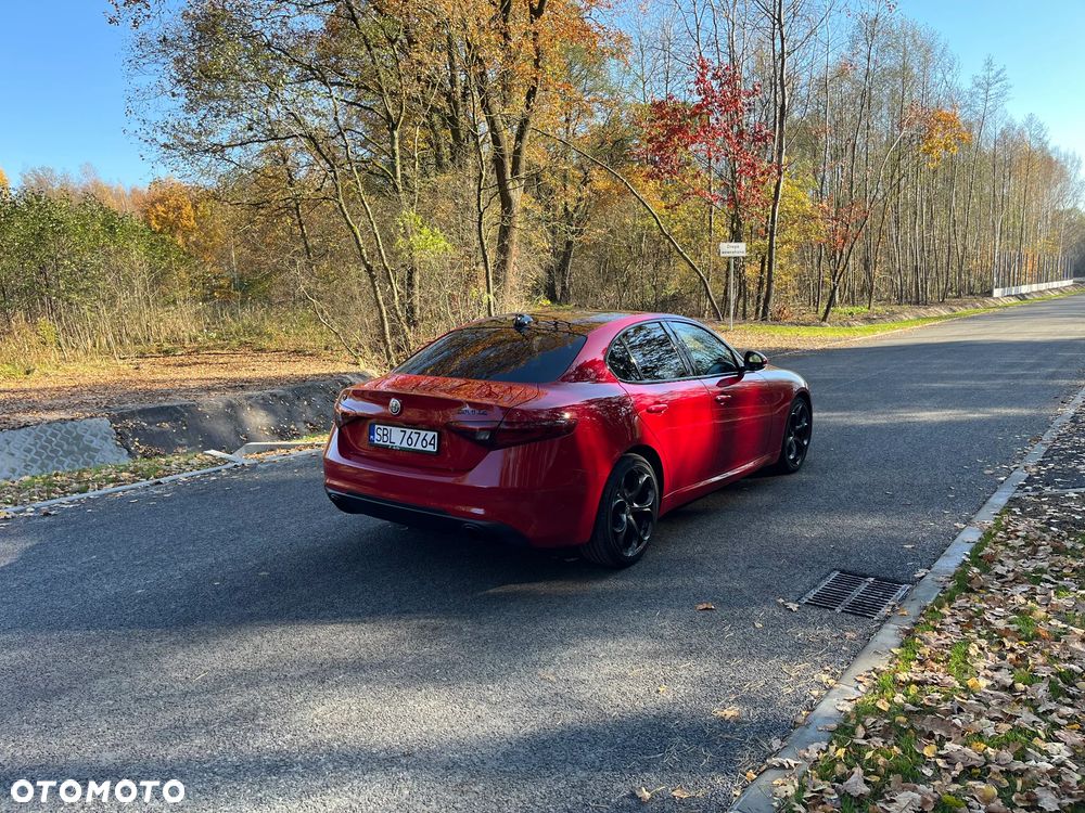 Alfa Romeo Giulia - 10
