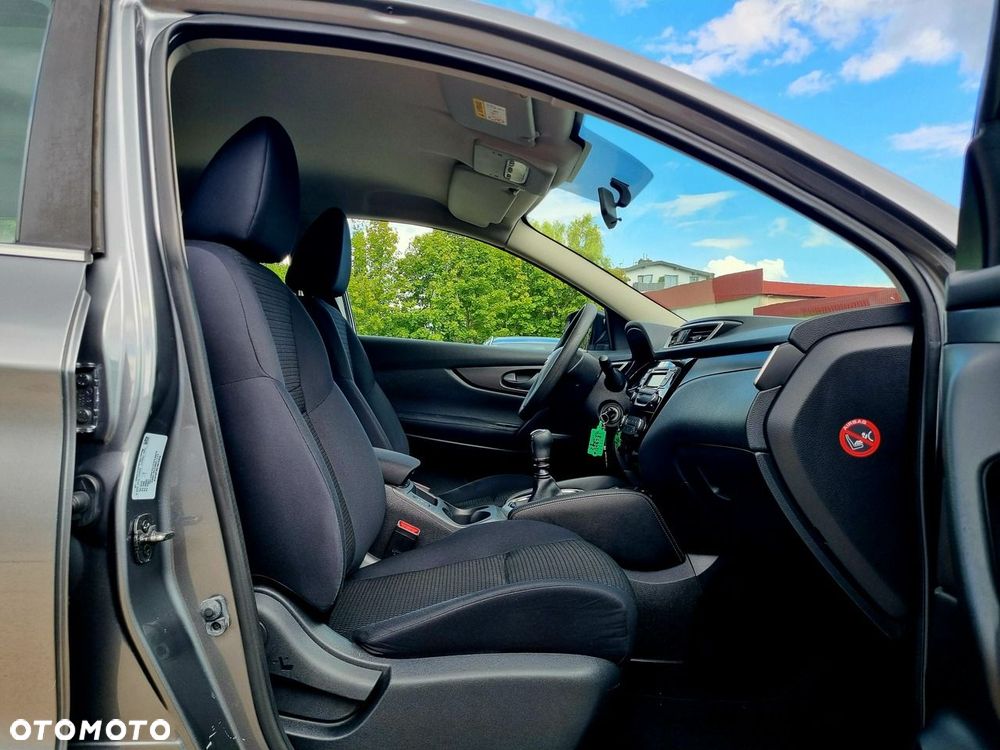 Nissan Qashqai 1.2 DIG-T Visia - 8