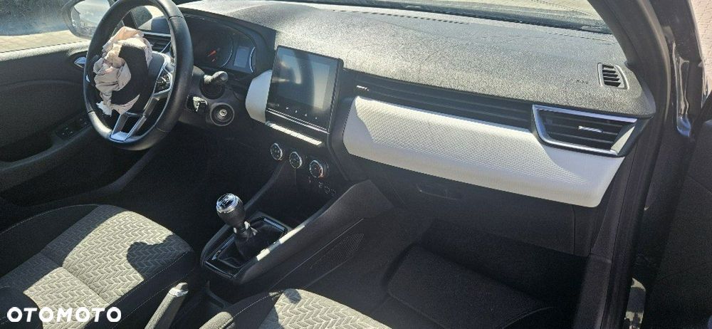 Renault Clio - 17