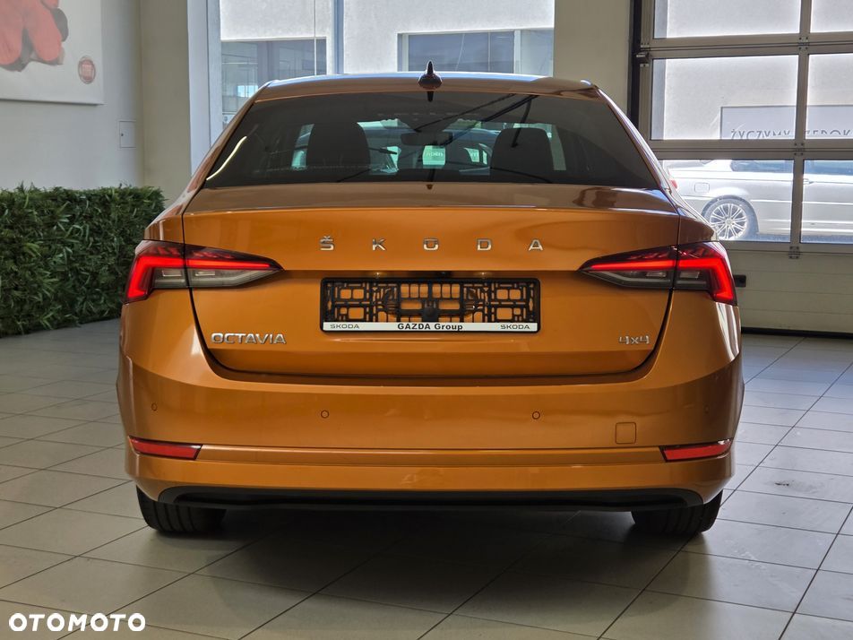 Skoda Octavia 2.0 TSI 4x4 Style DSG - 26