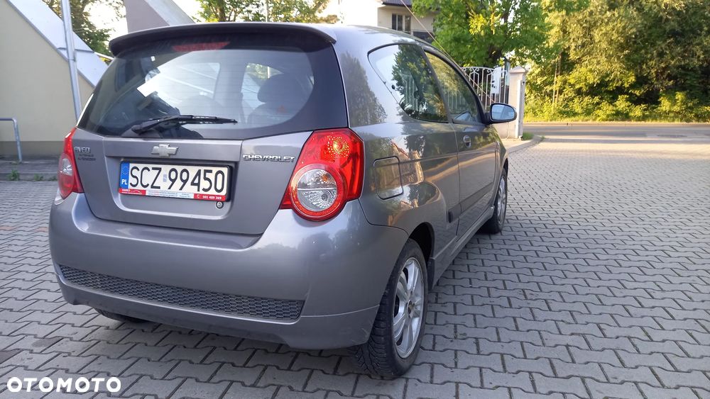 Chevrolet Aveo 1.2 16V LS Design+ - 12