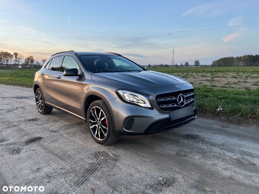 Mercedes-Benz GLA 200 d 7G-DCT - 1