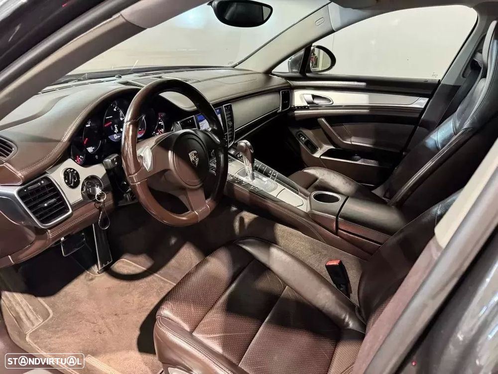 Porsche Panamera - 35