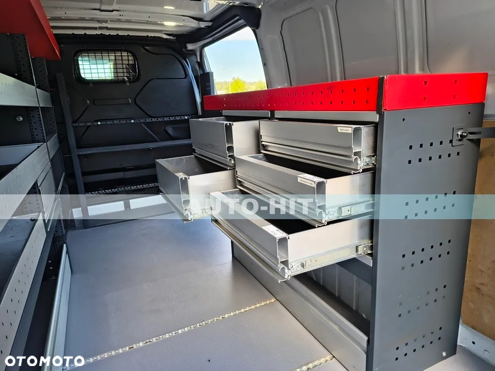 Ford Transit - 18