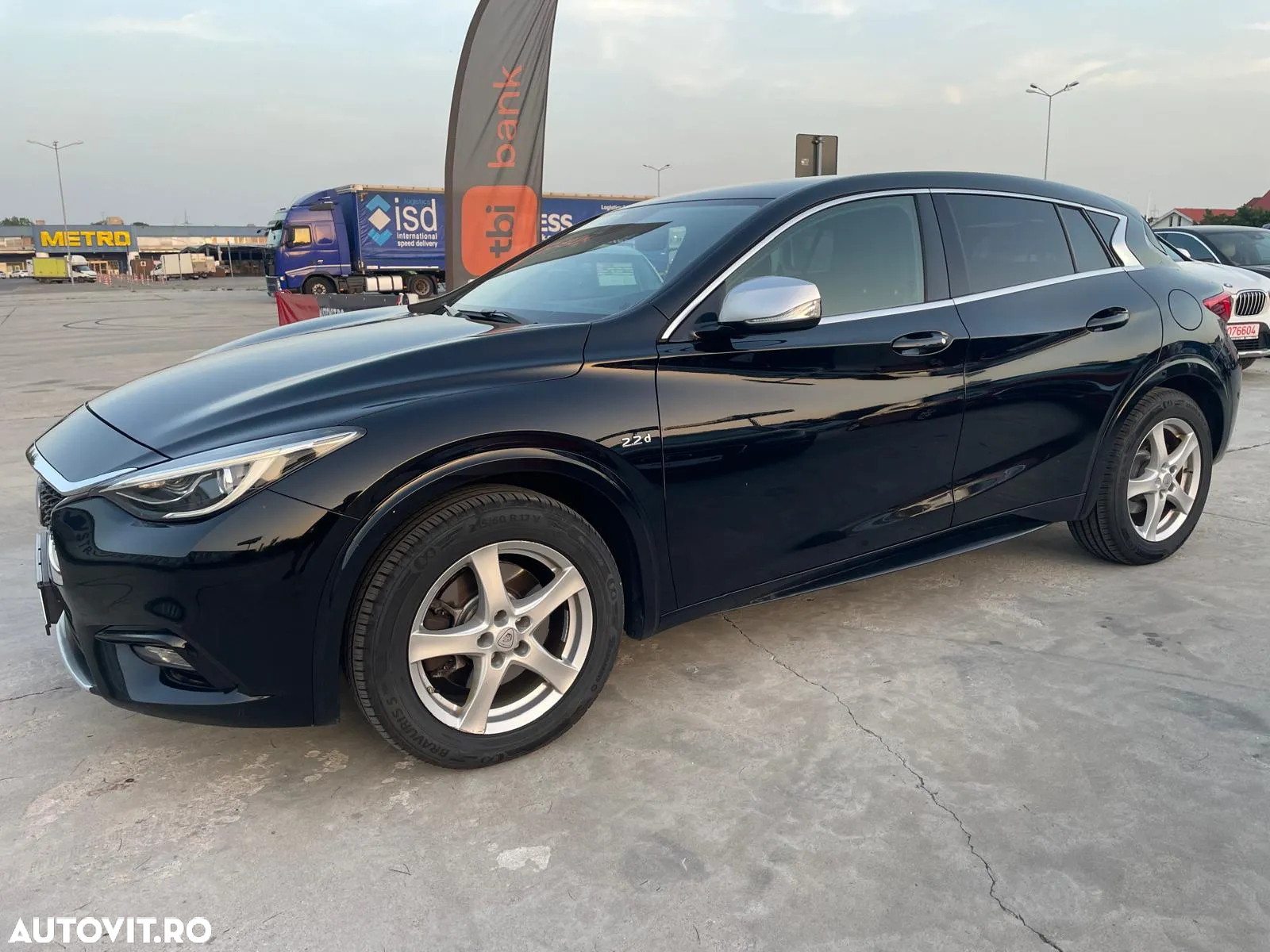 Infiniti Q30 - 34