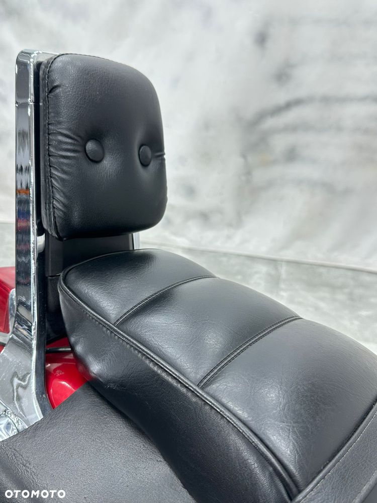 Suzuki Intruder - 24