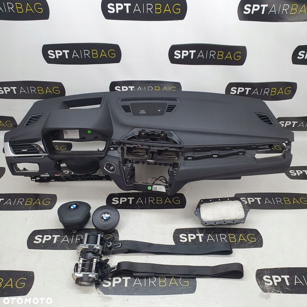 BMW X1 F48 DESKA ROZDZIELCZA KONSOLA KOKPIT PULPIT PODUSZKI AIRBAG AIR BAG PASY KIT SET - 1