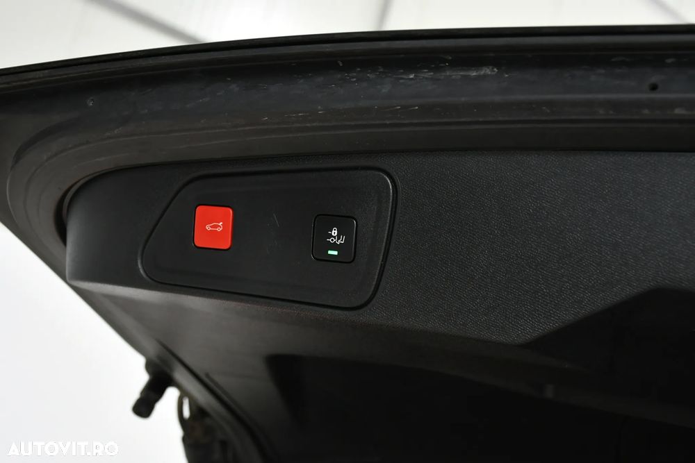 Peugeot 3008 1.5 BlueHDI 130 S&S EAT8 GT Pack - 38