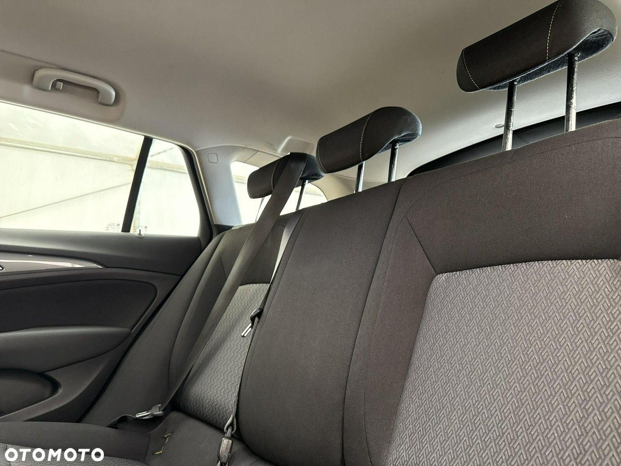 Opel Insignia - 18