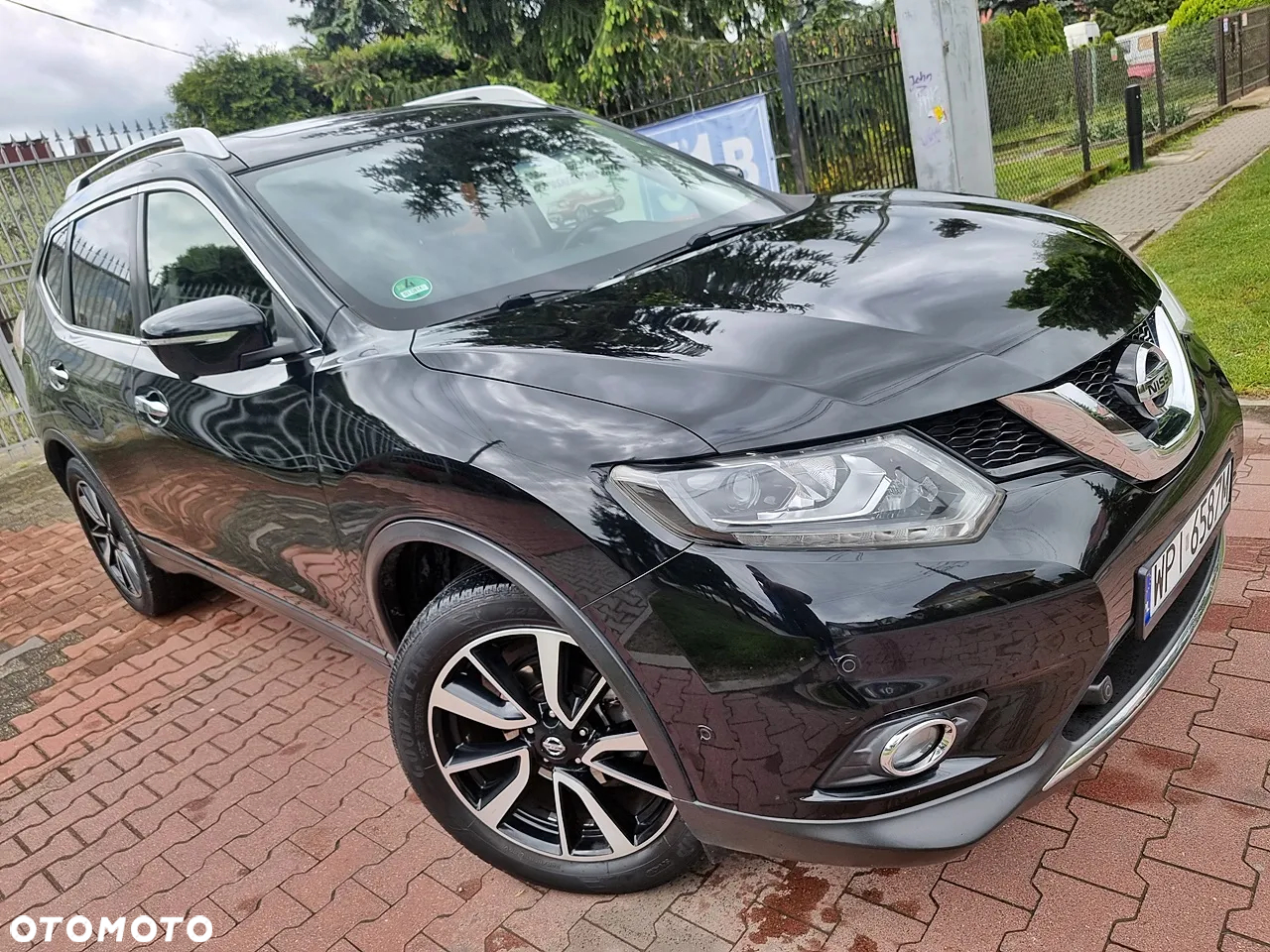 Nissan X-Trail 1.6 DIG-T Tekna 2WD - 2