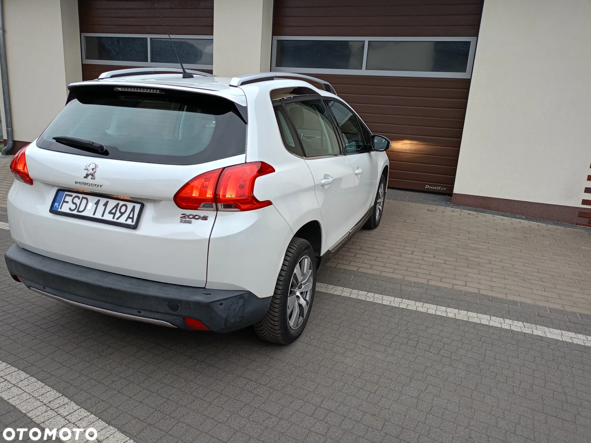 Peugeot 2008 e-HDi FAP 92 STOP & START Allure - 6