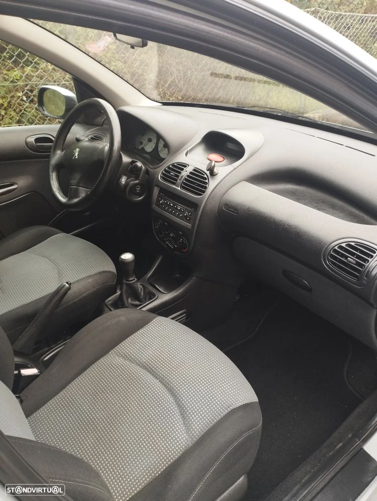 Peugeot 206 SW - 5