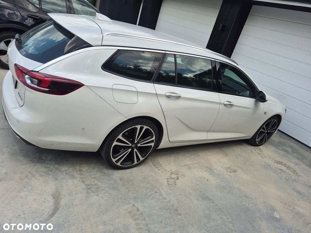 Opel Insignia 2.0 T 4x4 Exclusive S&S - 9