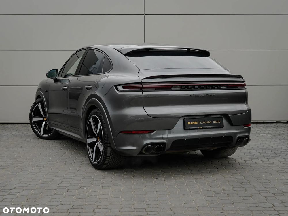 Porsche Cayenne Turbo S E-Hybrid - 4